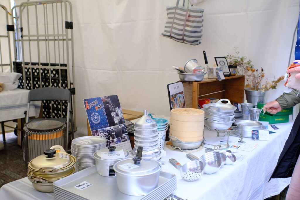 なんば広場で開催されていた「大阪ユニークもん博覧会2026」の様子