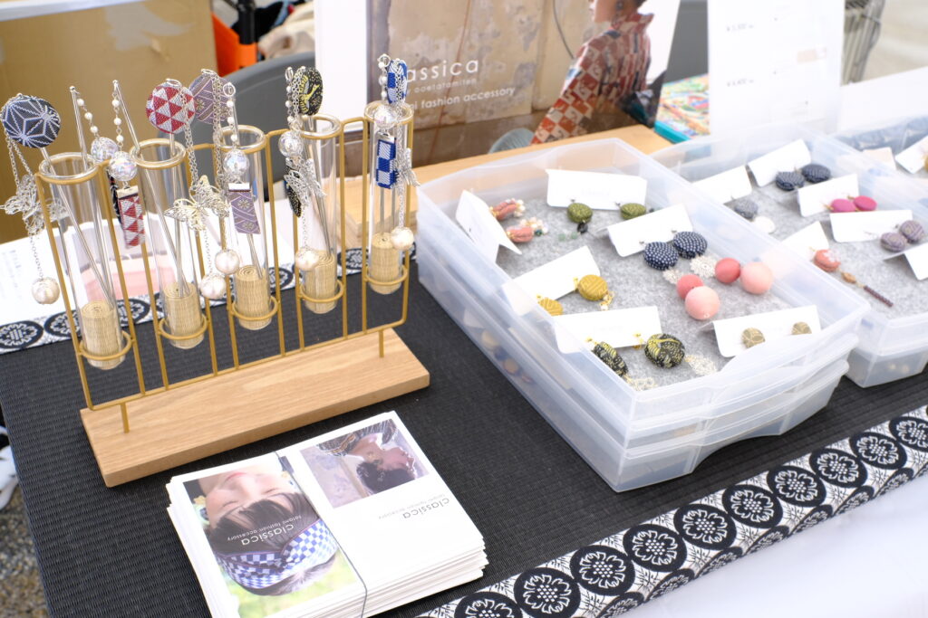 なんば広場で開催されていた「大阪ユニークもん博覧会2026」の様子